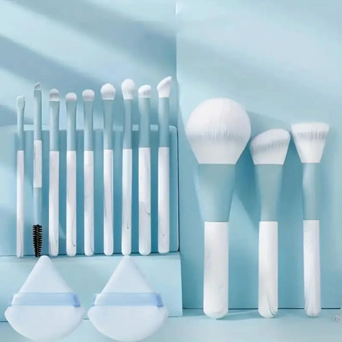 Set de 14 brochas de maquillaje de lujo - Ultrasuaves, portátiles y versátiles para una base y un rubor impecables