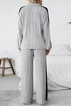 Ladies' winter casual knitted suit with long-sleeved top and trousers.