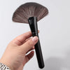 Luxury Wooden Handle Fan Makeup Brush Finishing Powder Brush Multi-use Brush for Face and Body Professional Makeup Brush for Sal